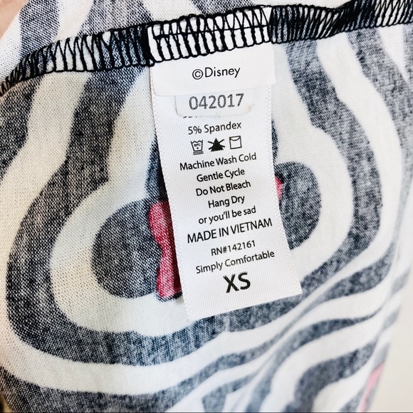 NWOT Disney Minnie Mouse top - Picture 6 of 7